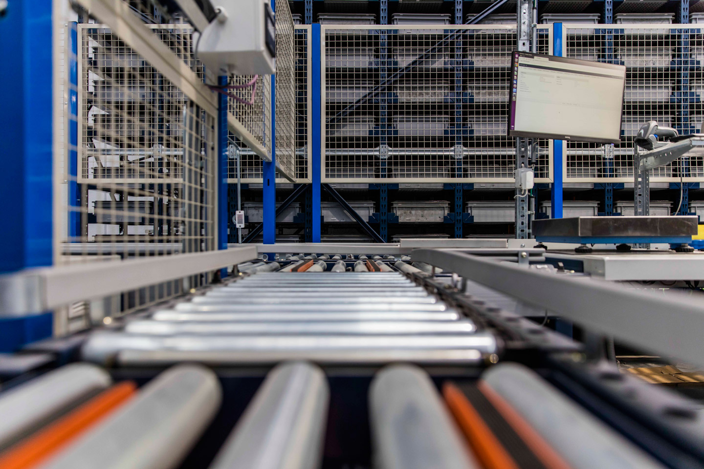 Cartotecnica: automatizzare i processi per risparmiare tempo e denaro – i vantaggi dell’automazione logistica